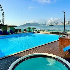 Apartamento Pe Na Areia Ii, Balneário Camboriú